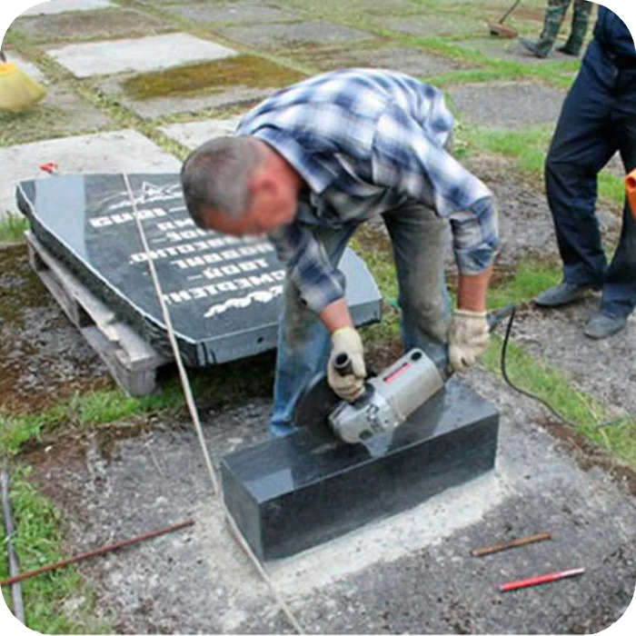Демонтаж памятников